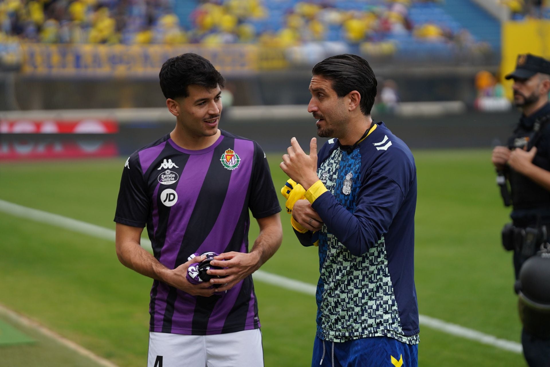 Las imágenes del partido entre Las Palmas y el Real Valladolid