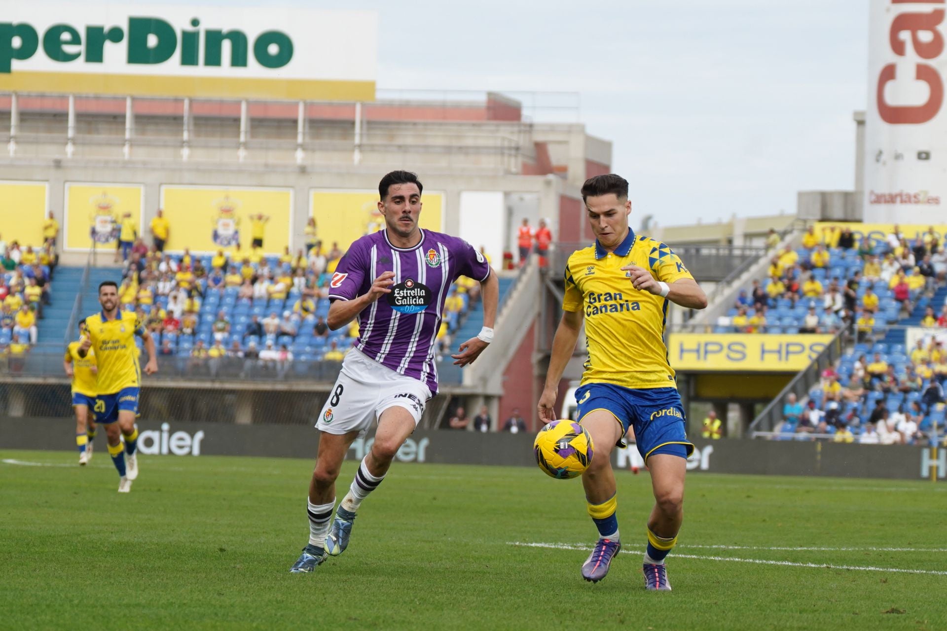 Las imágenes del partido entre Las Palmas y el Real Valladolid