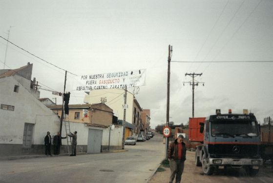 Pancarta de protesta contra la construcción de un gasoducto.