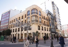 El edificio modernista que perdió su entrada por la calle Santiago