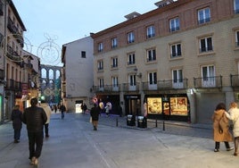 Edificio de la calle Cervantes qu convertirán en diecisete viviendas.