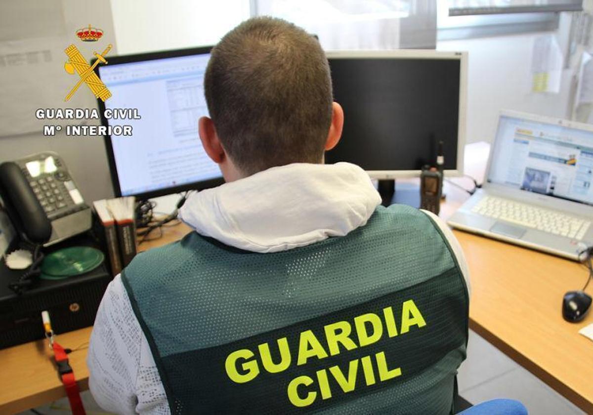 Detenida una pareja por usurpar identidades para contratar líneas telefónicas con víctimas en Valladolid