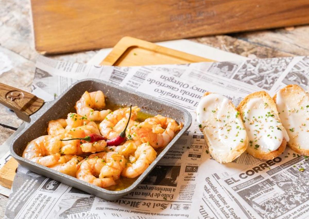 Imagen secundaria 1 - Noodles, gambas y croquetas del restaurante Corinto de Estefanía Luyk.