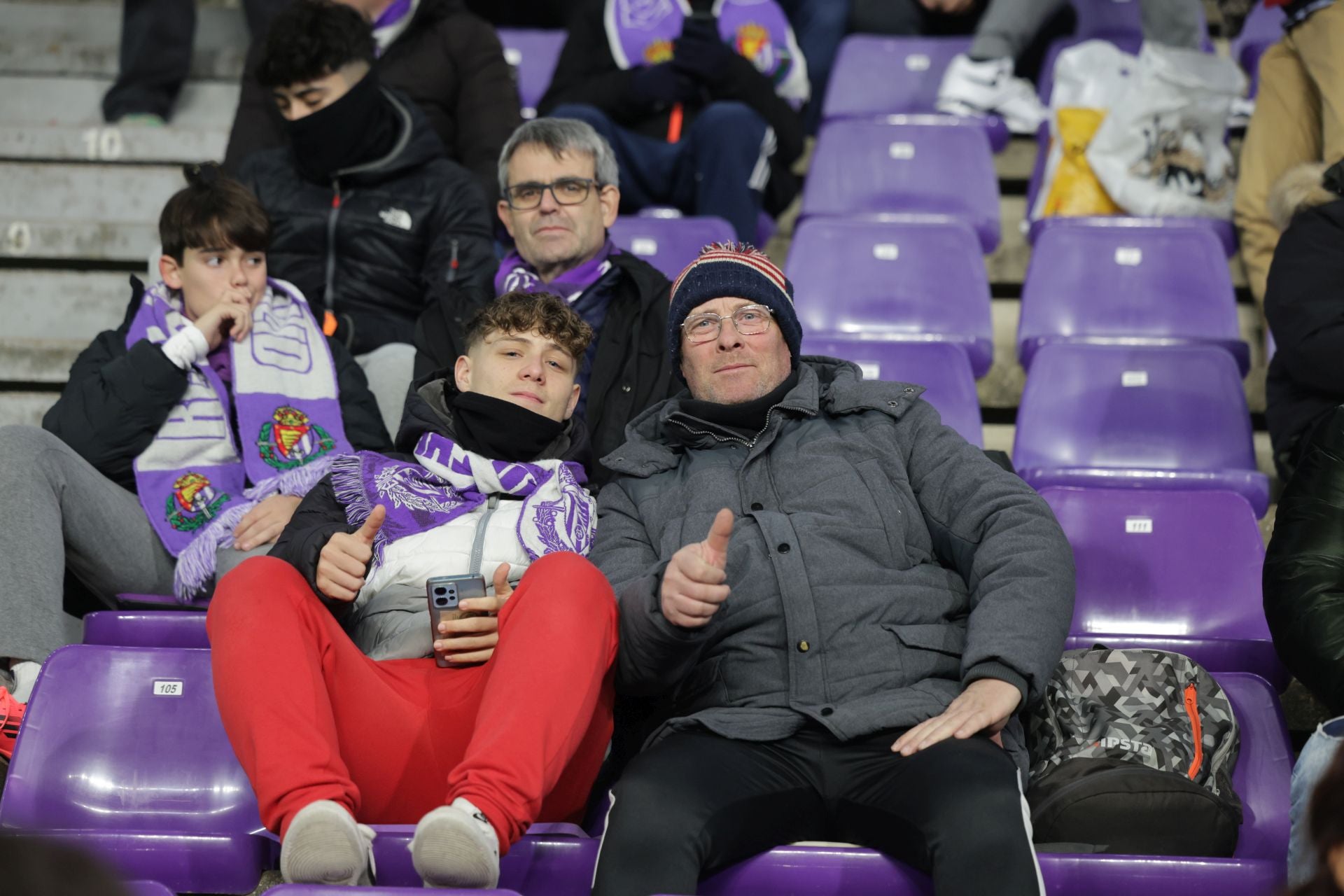 Búscate en la grada del estadio José Zorrilla (3/4)