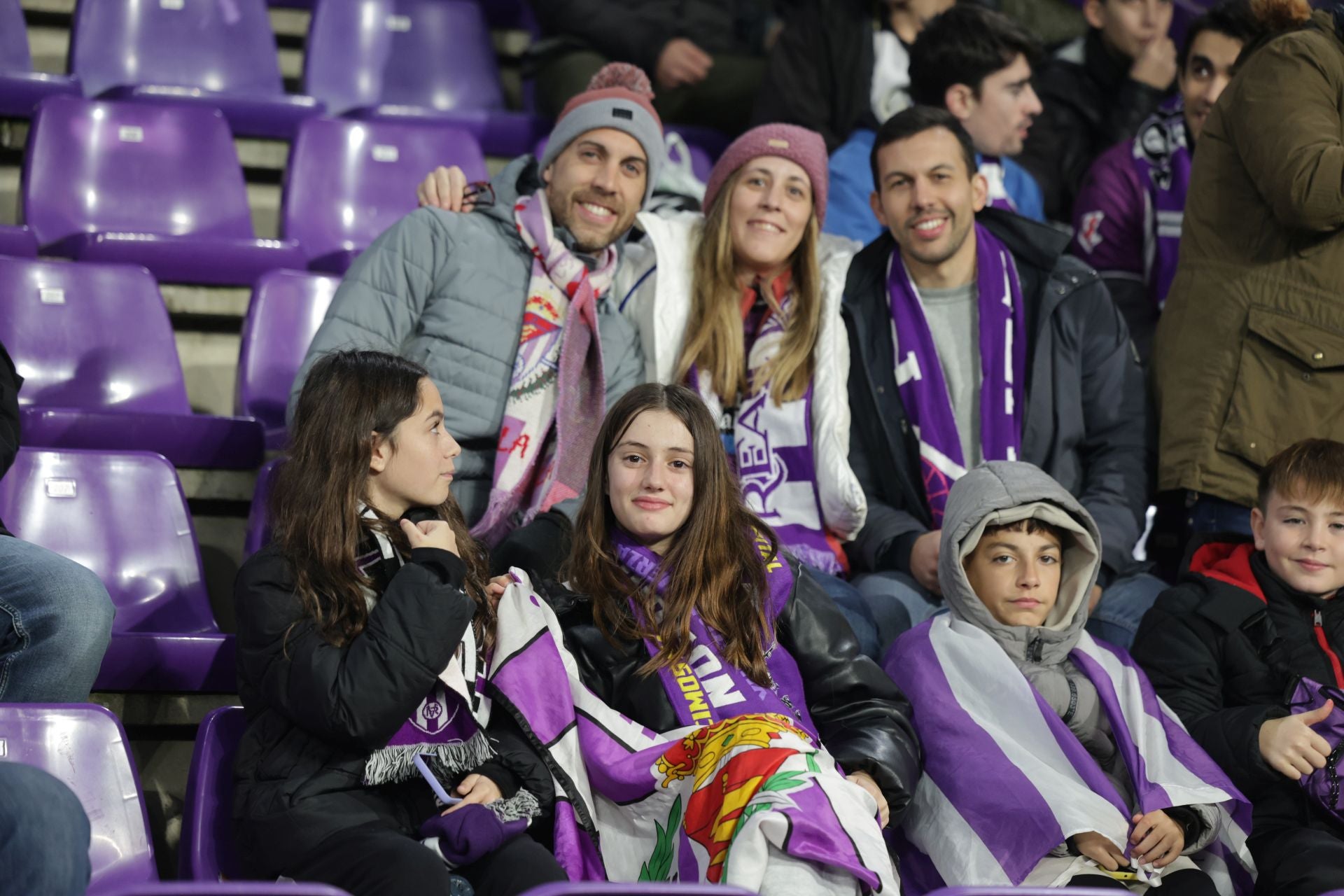 Búscate en la grada del estadio José Zorrilla (4/4)