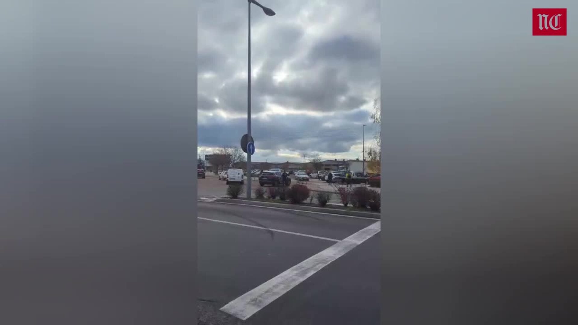Dos heridos en un accidente de tráfico con un coche de Policía implicado en Valladolid