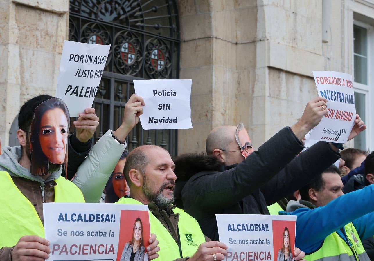 Silbidos y pataleos de la Policía Local de Palencia