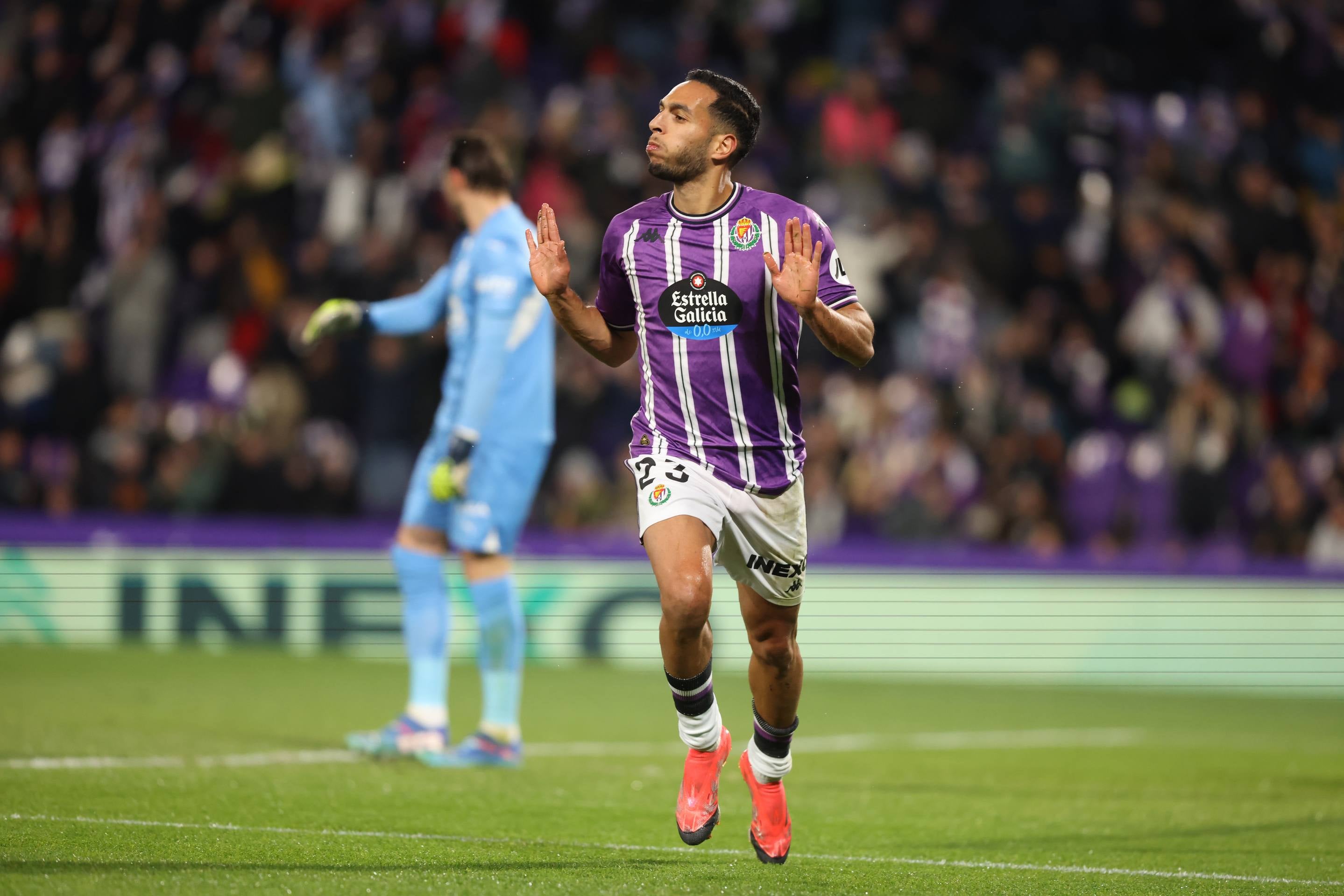 El triunfo del Real Valladolid ante el Valencia, en imágenes