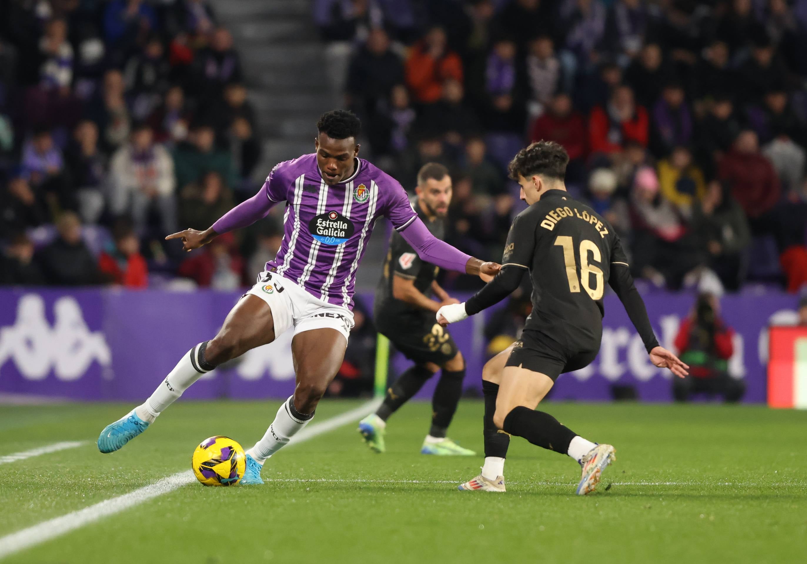 El triunfo del Real Valladolid ante el Valencia, en imágenes