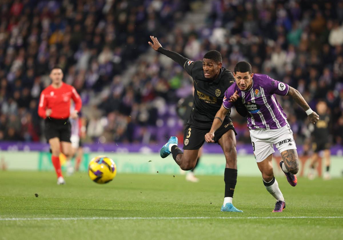 El triunfo del Real Valladolid ante el Valencia, en imágenes