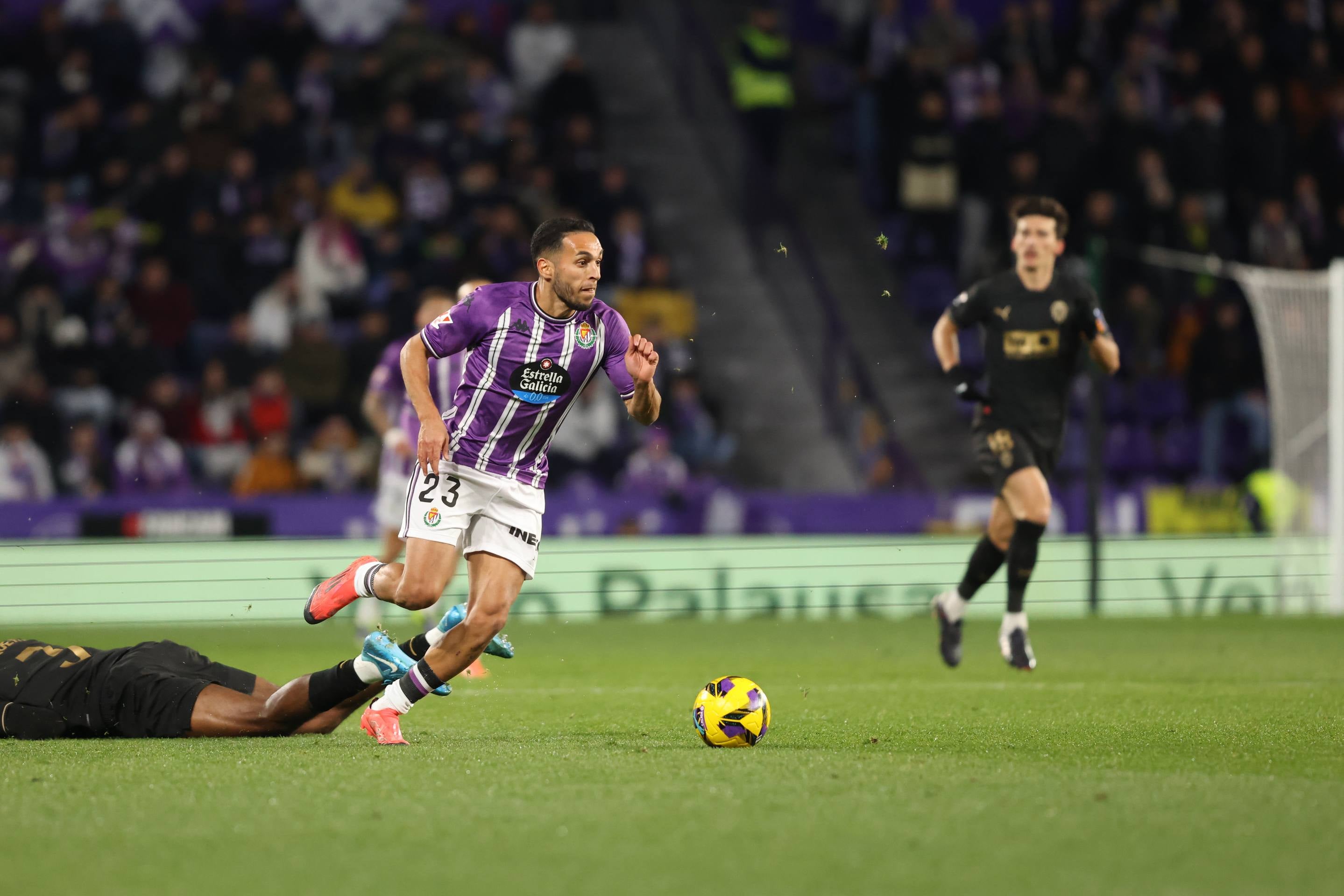 El triunfo del Real Valladolid ante el Valencia, en imágenes