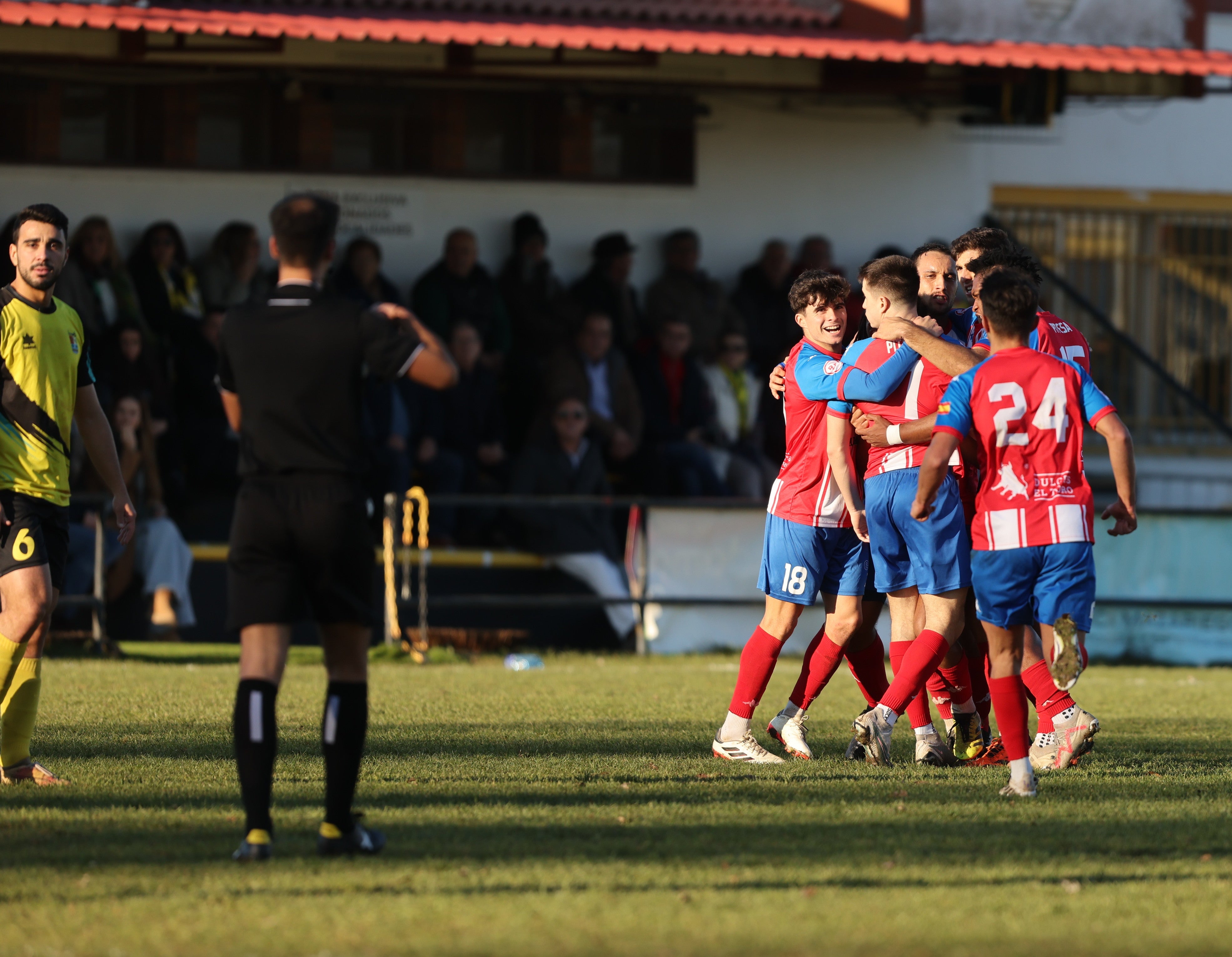 La goleada del Tordesillas al Mojados, en imágenes