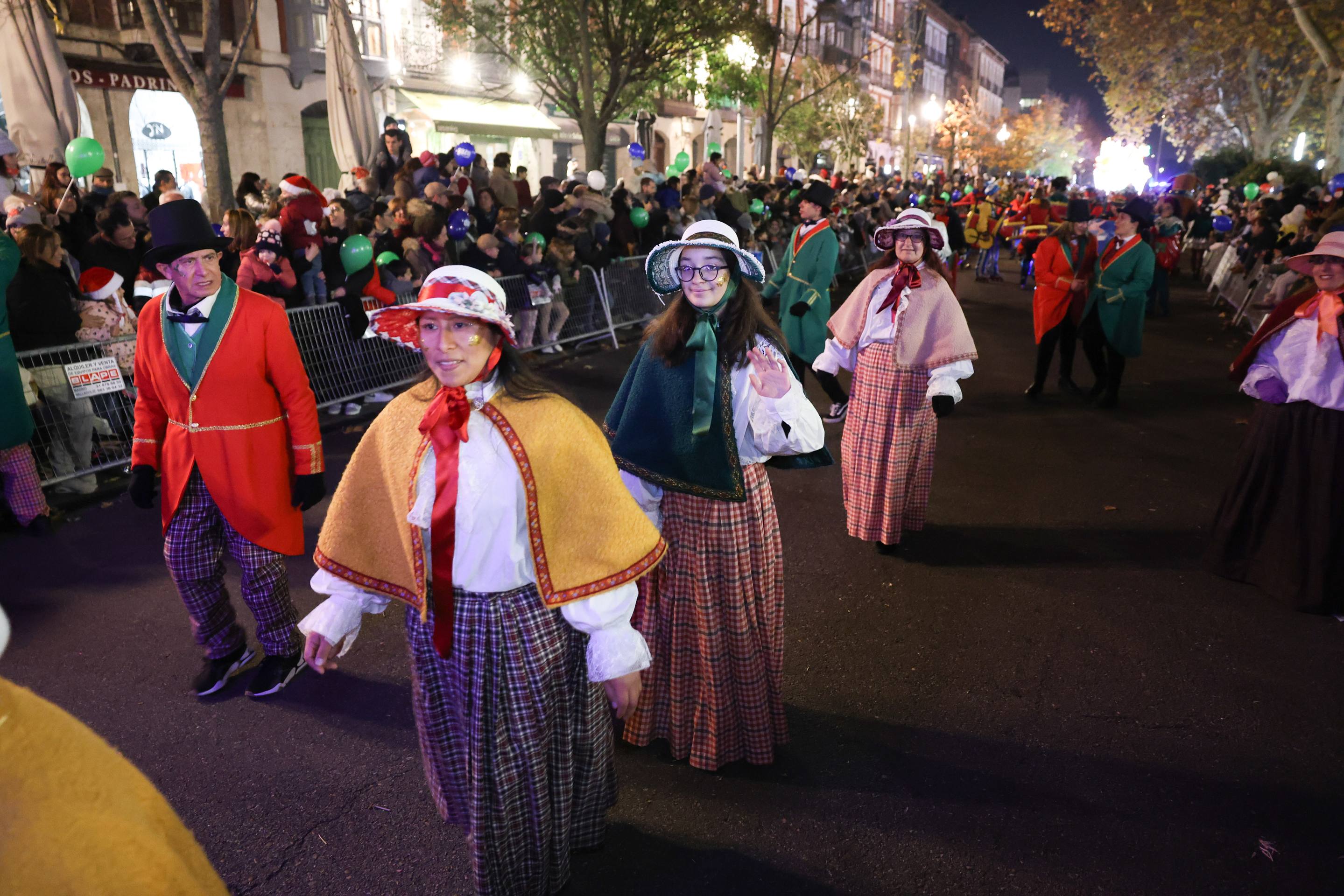 Las imágenes de la Cabalgata de Papa Noel en Valladolid