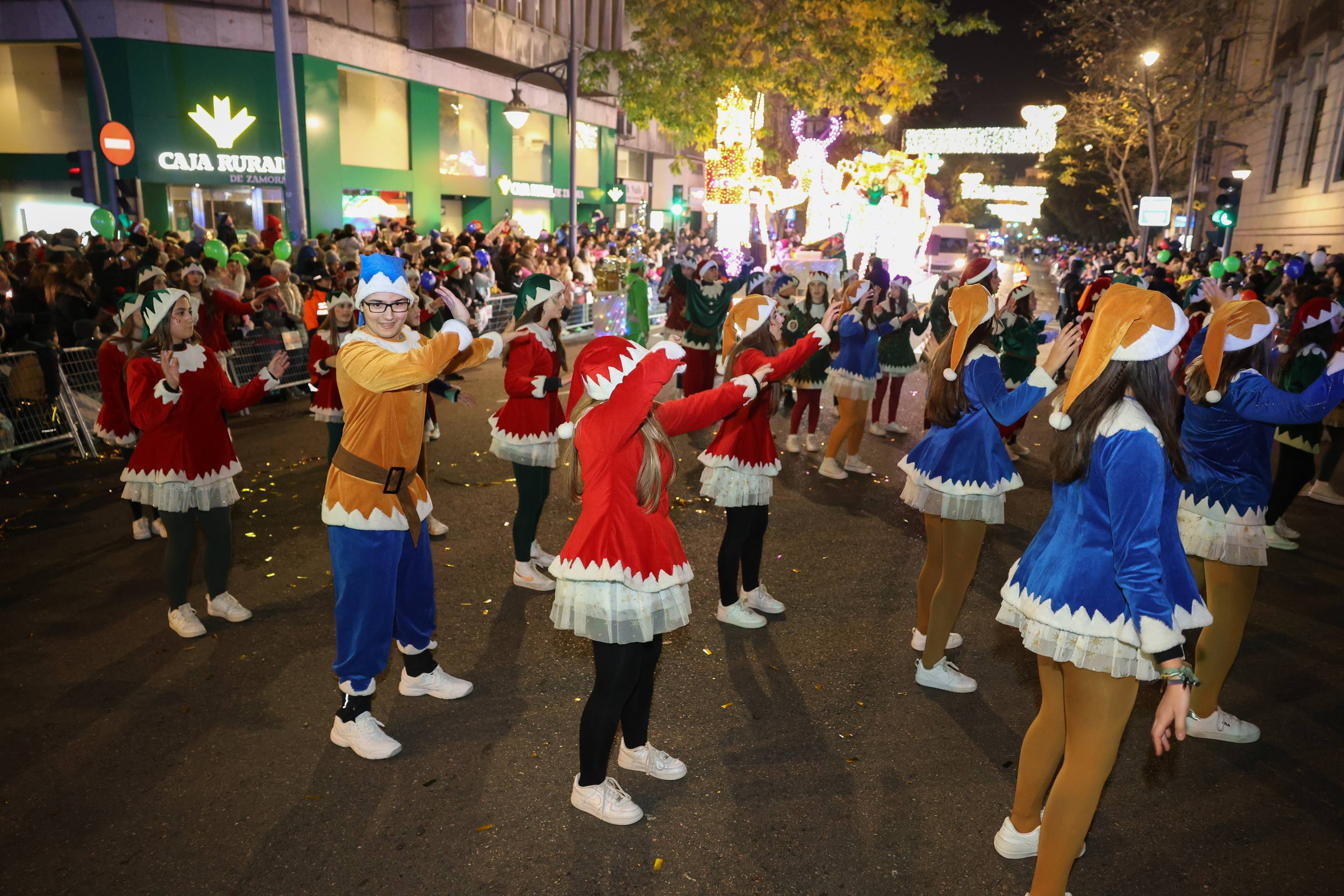 Las imágenes de la Cabalgata de Papa Noel en Valladolid