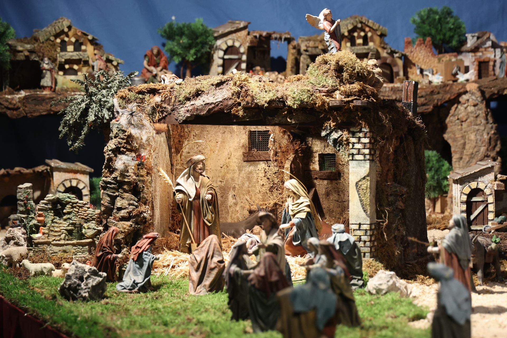 La inauguración del belén de la parroquia de la Inmaculada, en imágenes