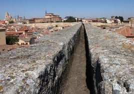 Canal del Acueducto en la plaza de Día Sanz.