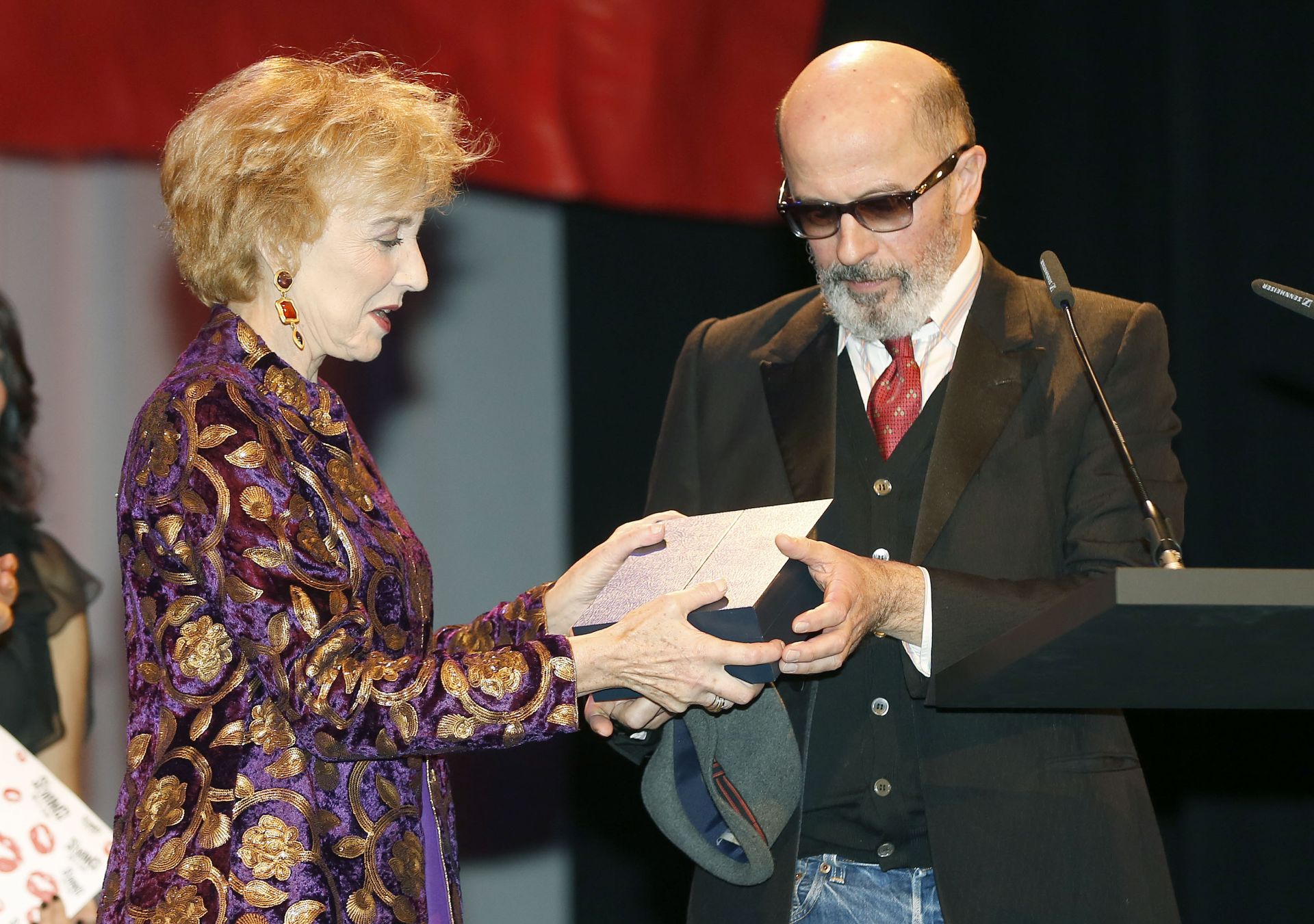 La actriz Marisa Paredes entrega la 58 edición de la Seminci (2013)