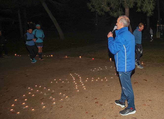 Correr entre velas en Palencia, un entrenamiento simpático