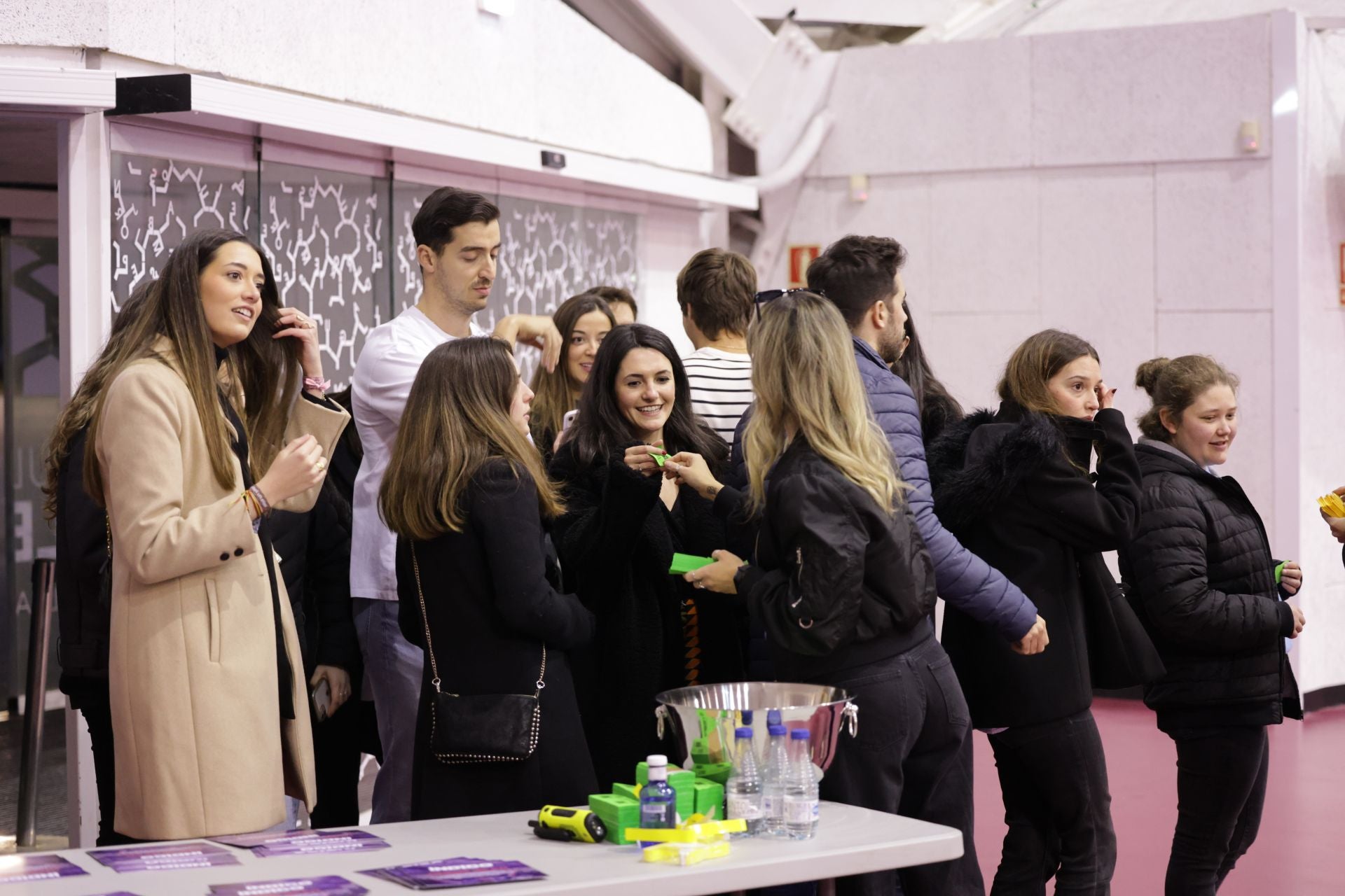 Las campajuvas que despiden el 2024 universitario, en imágenes