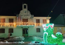 Iluminación navideña frente a la Casa Consistorial.