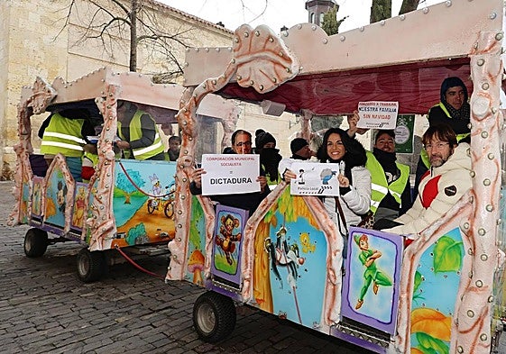 El pleno del Ayuntamiento se llena de reivindicaciones