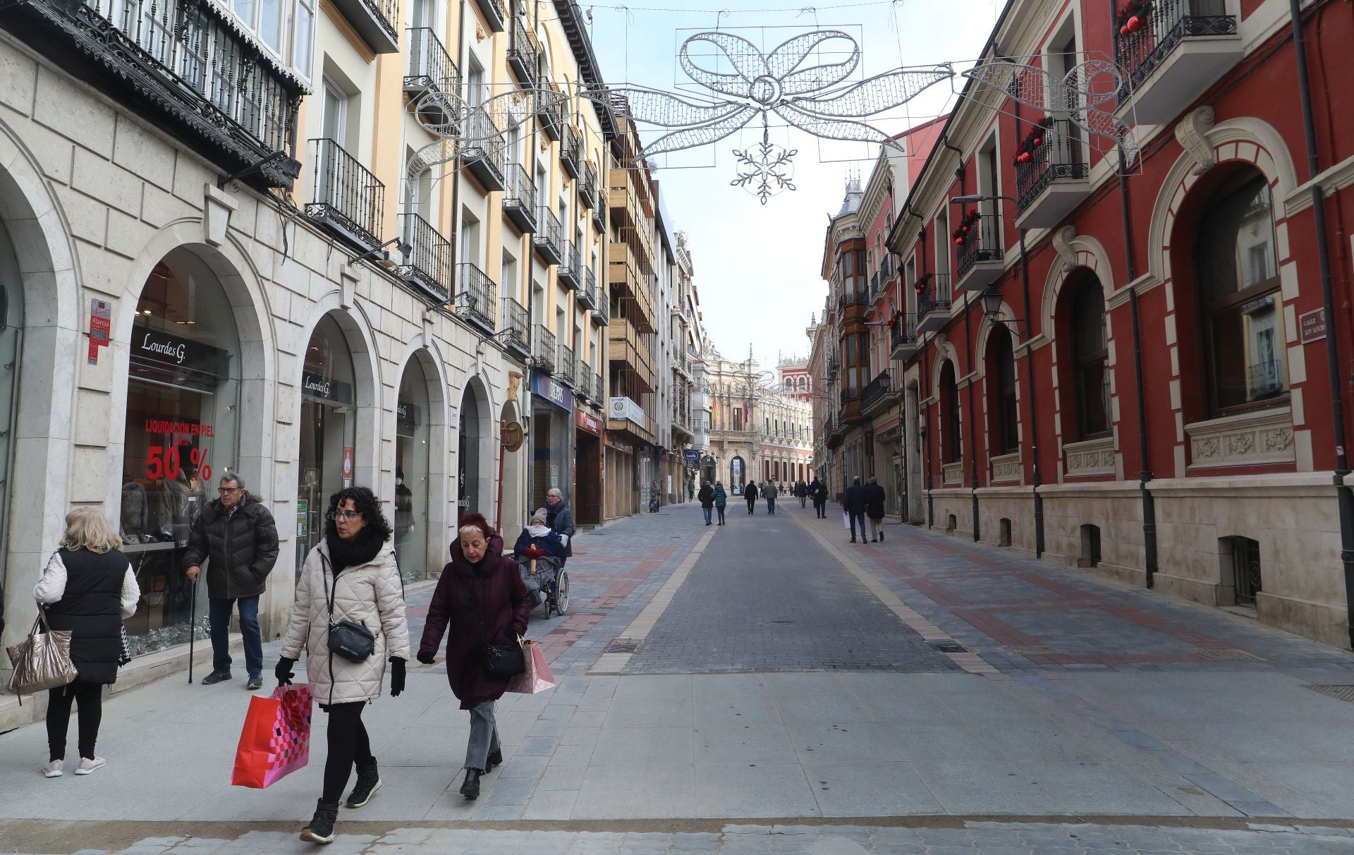 La calle Don Sancho de Palencia se entrega al peatón