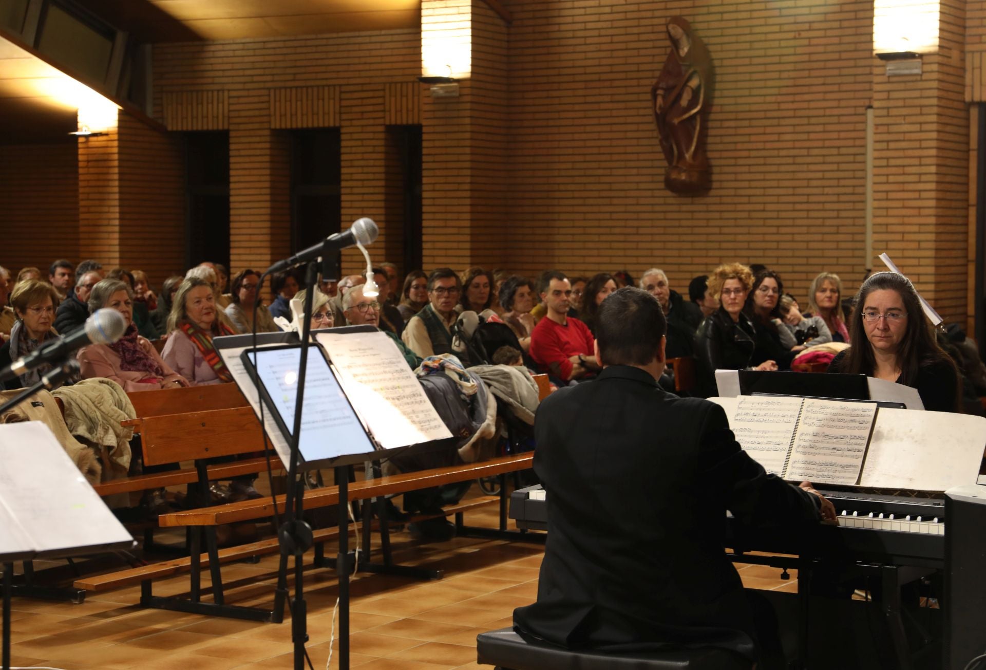 Música solidaria de San Antonio para Valencia