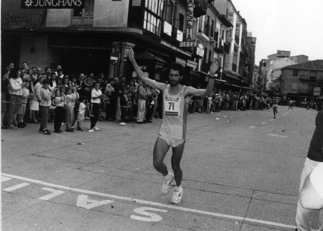David López Cano gana la XIV Media Maratón de Medina. Junio de 1997.