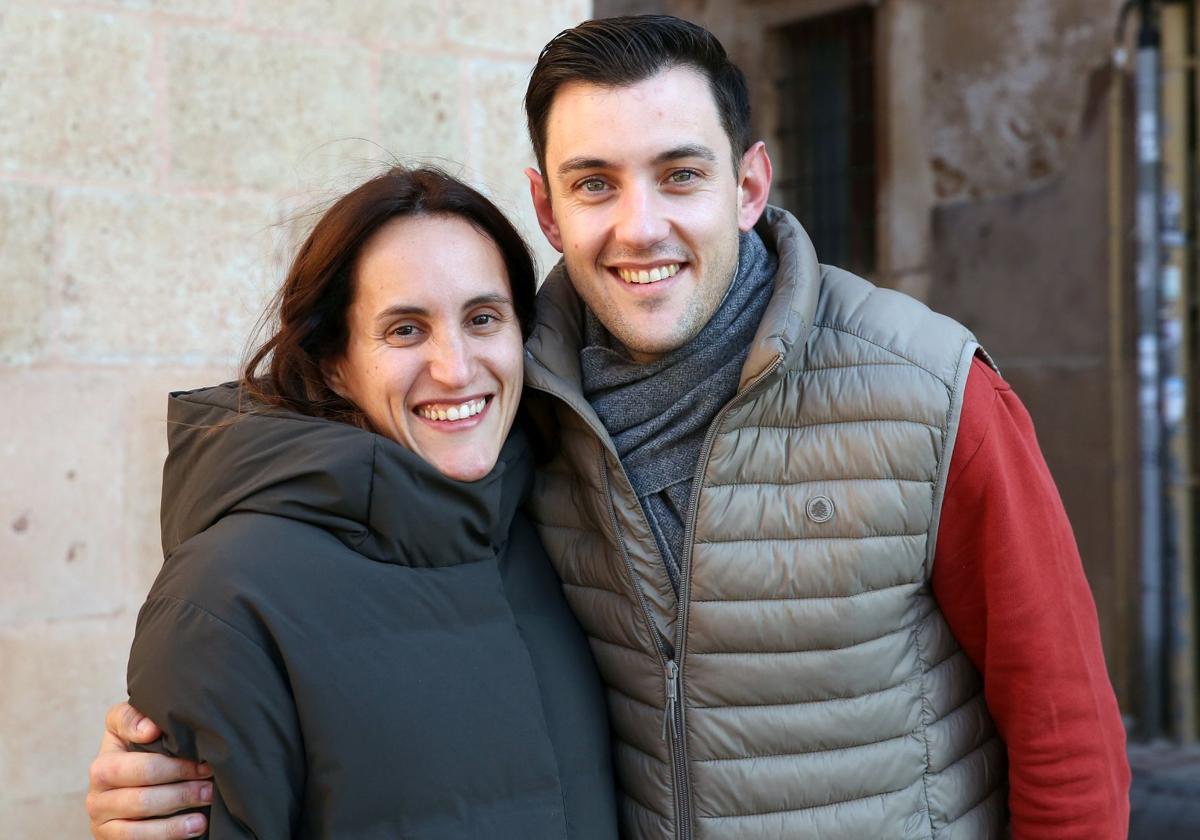 Carla y Sergio, la pareja que organiza su boda en Ayllón y ha sido agraciada con un premio de la Lotería de Navidad.