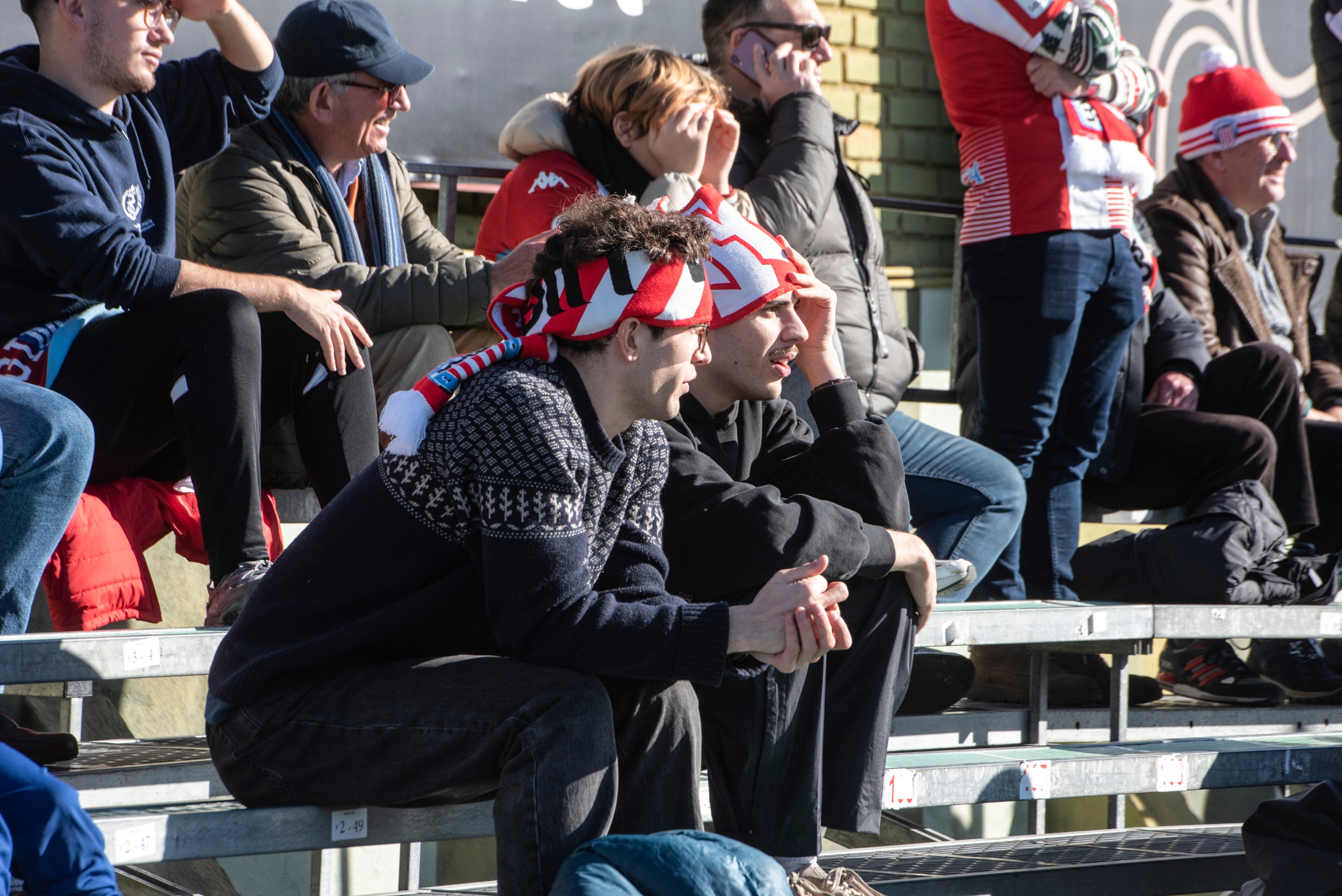 Búscate en las gradas de La Albuera durante el Segoviana vs Lugo