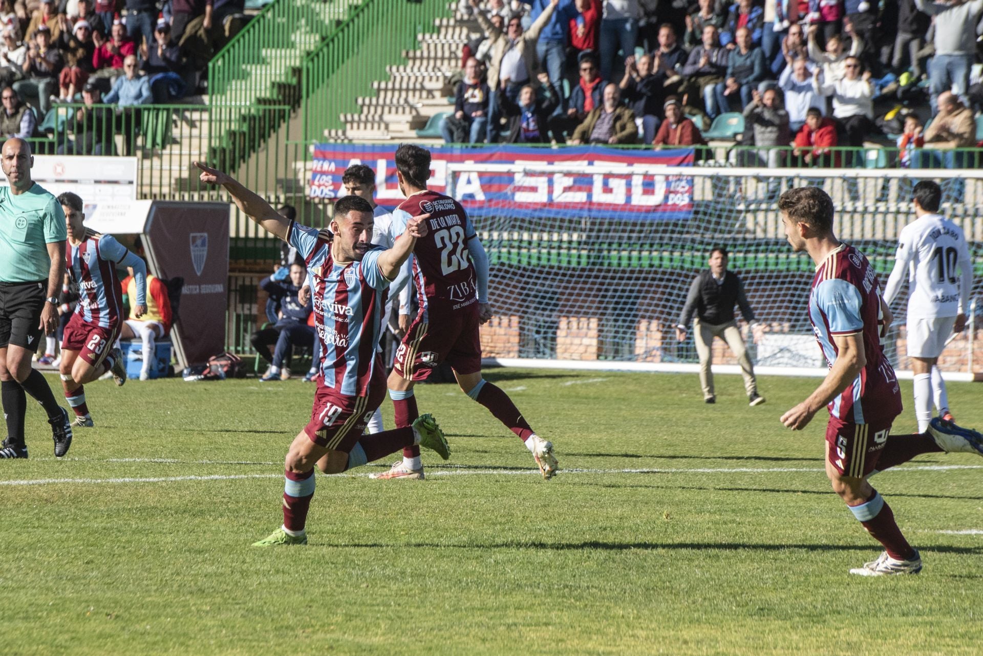 Fotografías del triunfo de la Segoviana ante el Lugo