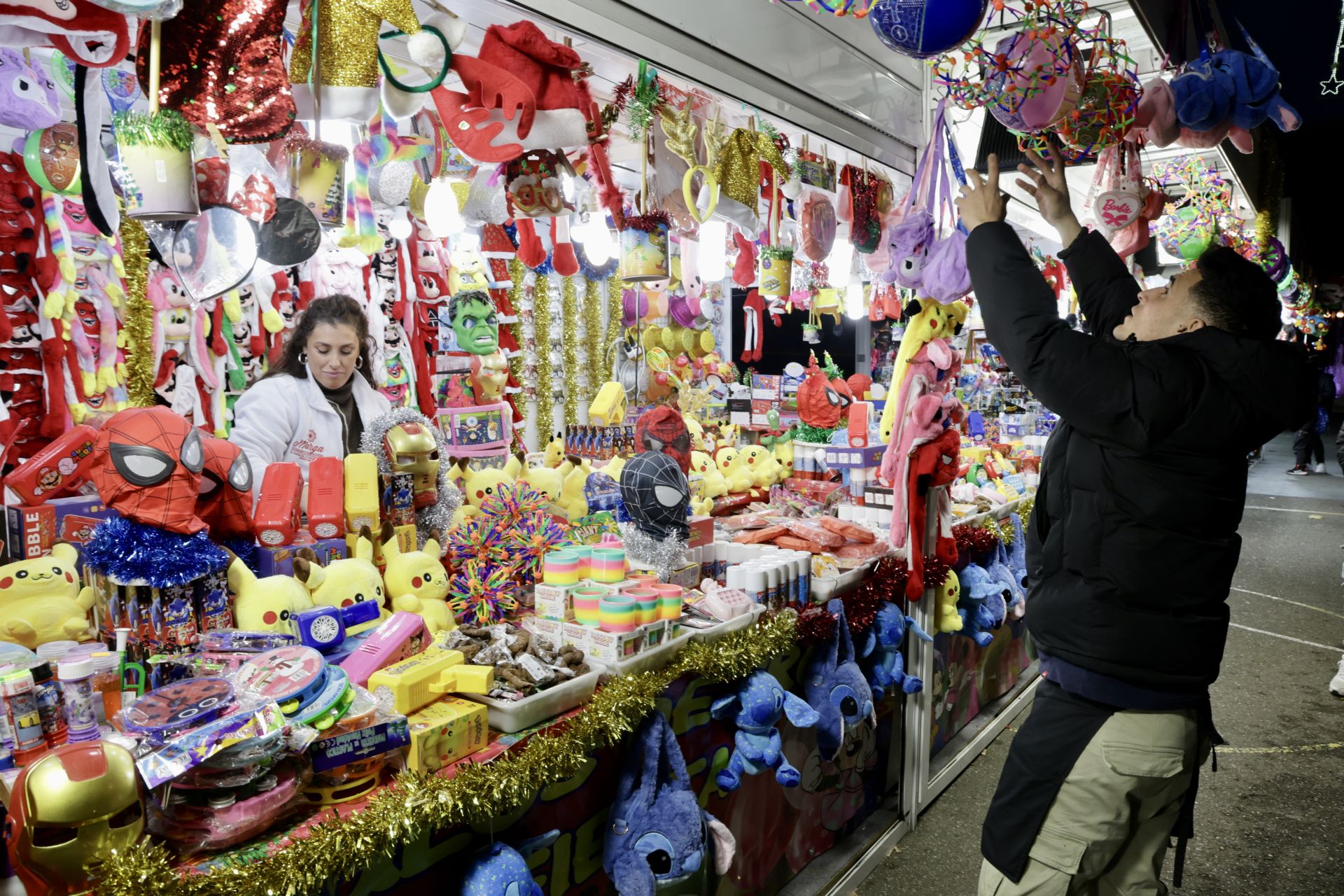 Las imágenes de los puestos navideños en la Acera Recoletos