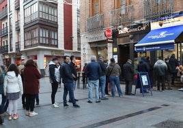 La administración La Gorda de la Calle Mayor registró una elevada afluencia de clientes ayer.