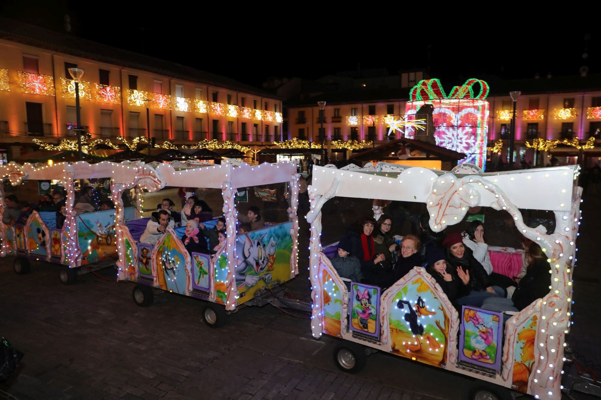 Papa Noel visita anticipadamente Palencia