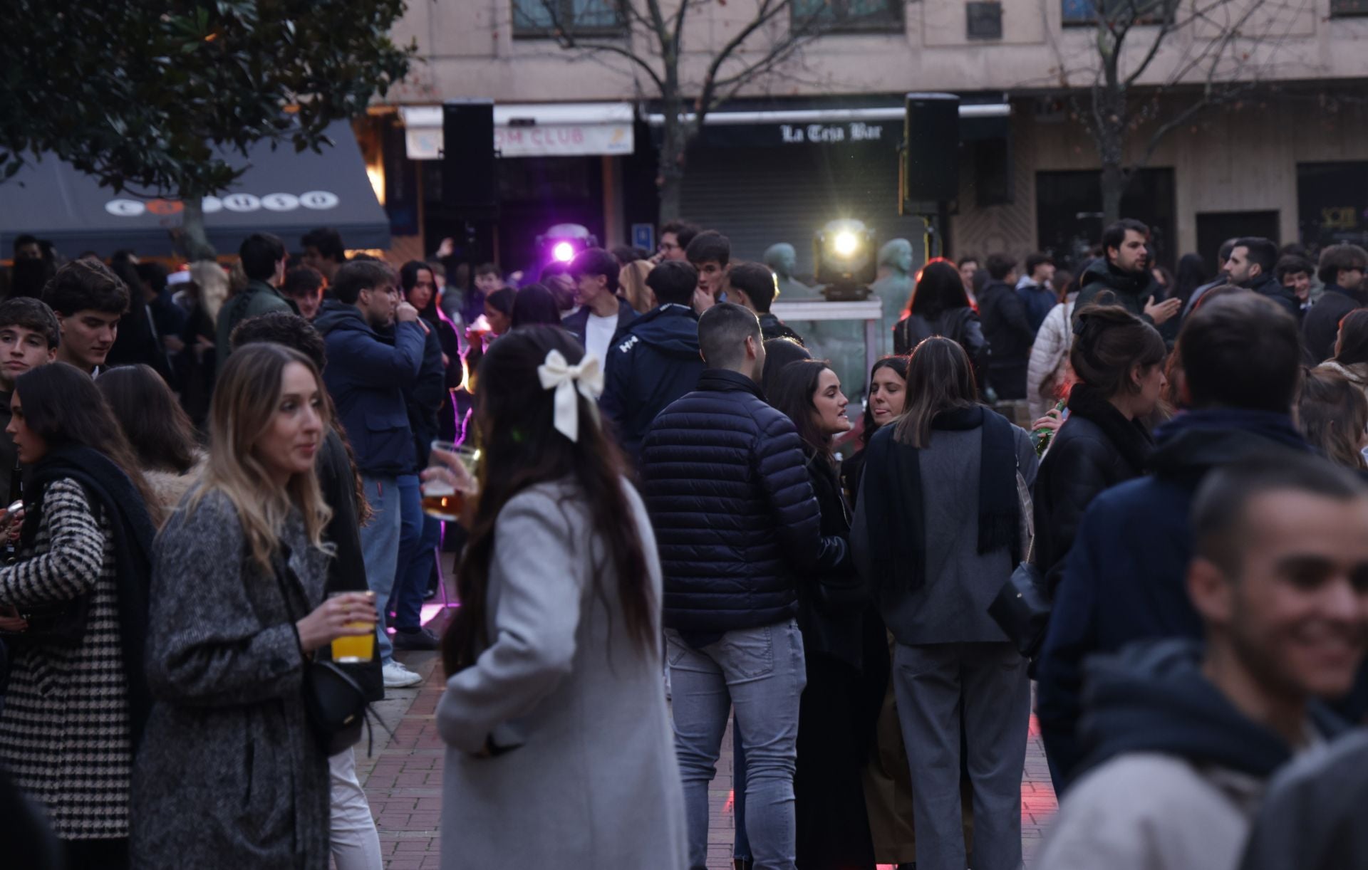 Las calles de Valladolid, repletas de ambiente festivo horas antes de la Nochebuena