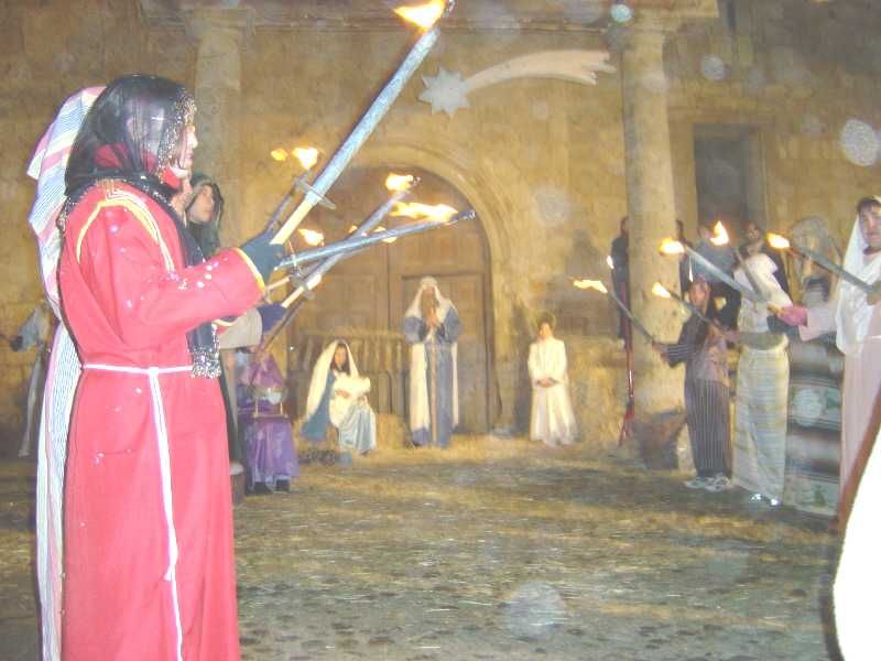 El belén viviente de la iglesia de Santiago de Tordehumos de hace 25 años, en imágenes