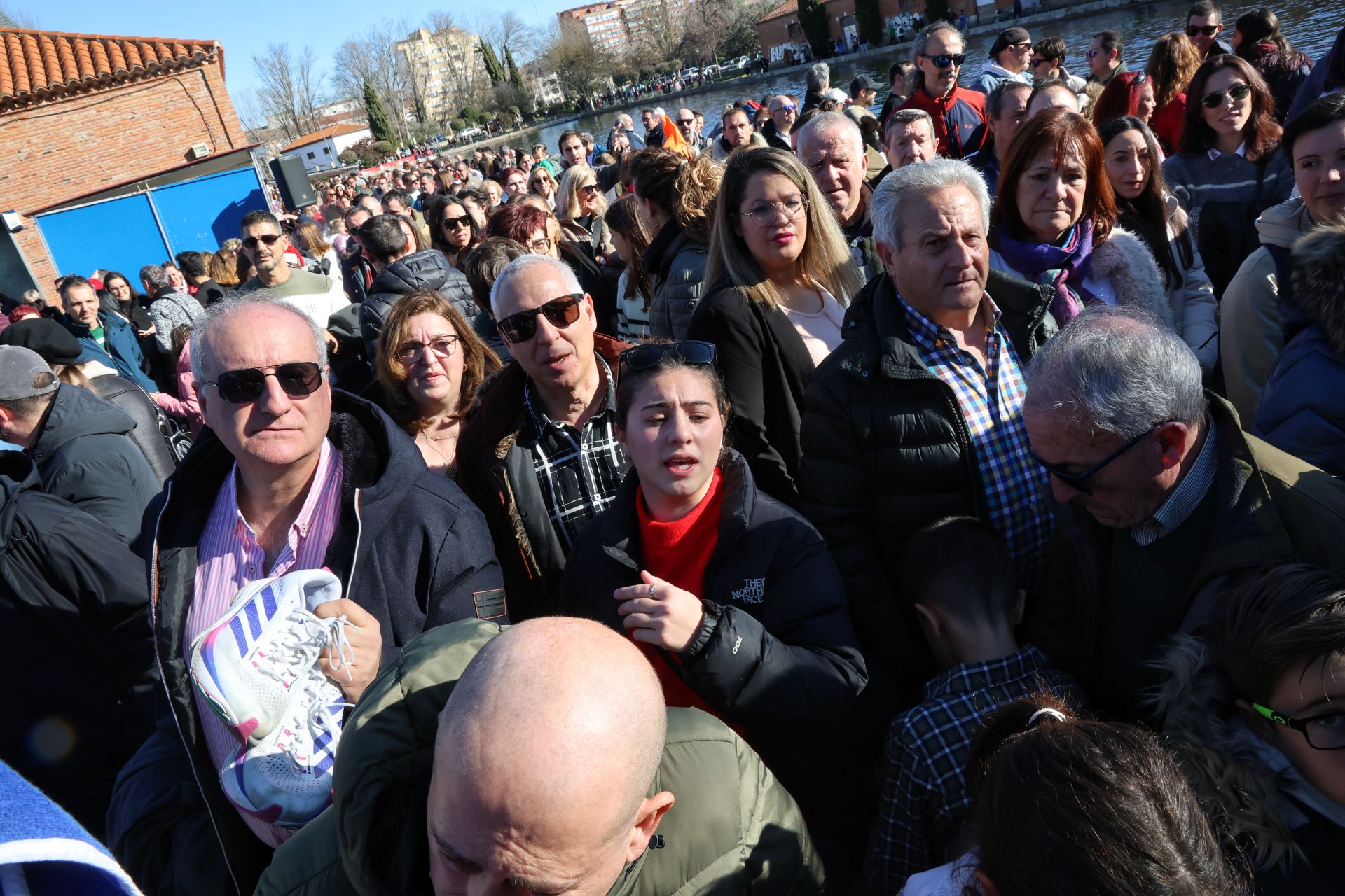 Chapuzón navideño y solidario en Palencia