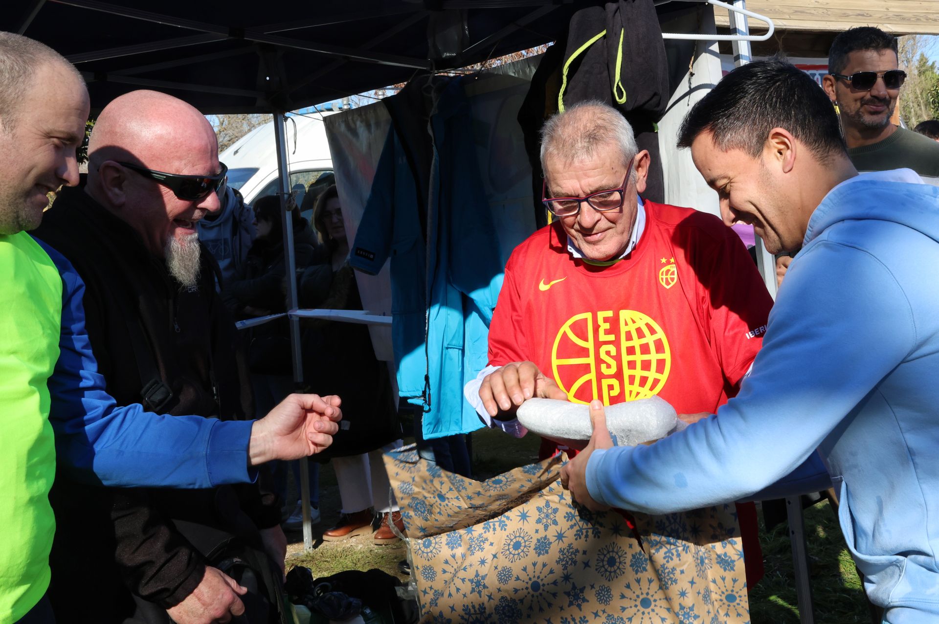 Chapuzón navideño y solidario en Palencia