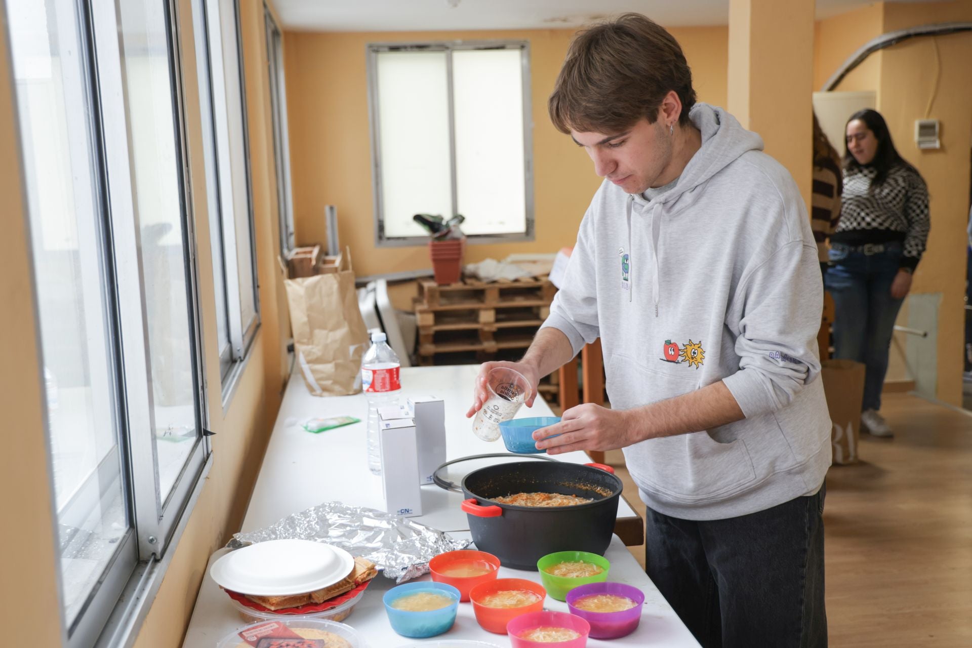 Las fotos de la comida solidaria &#039;No comas solo por Navidad&#039;