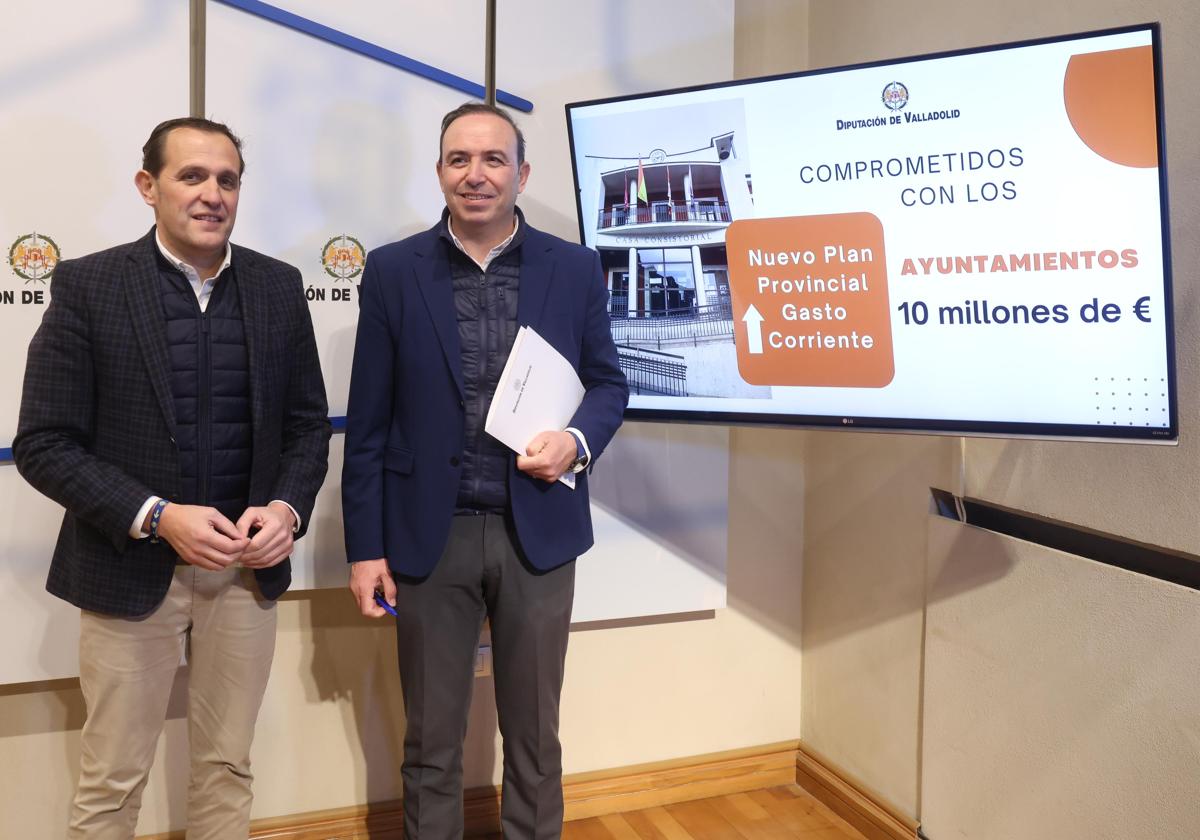 Conrado Íscar, presidente de la Diputación, y Víctor Alonso, vicepresidente, presentan el Plan Provincial de Gasto Corriente.