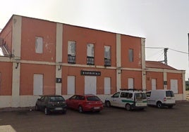 Exterior de la estación de trenes de Alar del Rey.