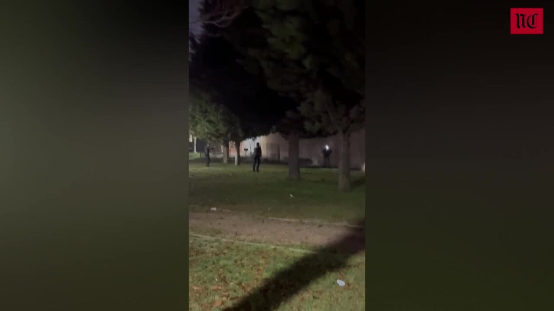 Reducido a tiros un joven que intentó atacar con una guadaña a guardias civiles del cuartel de Cabezón