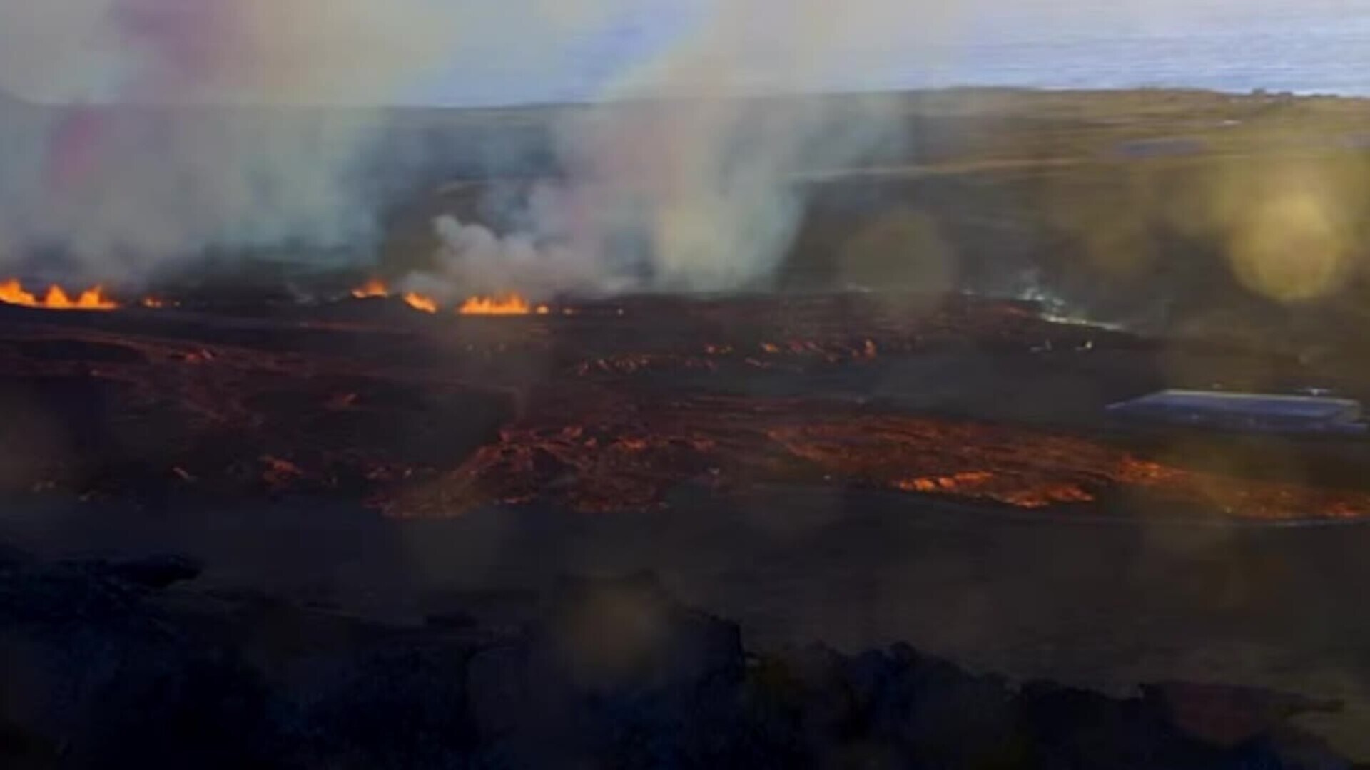 Una nueva erupción obliga a evacuar Grindavik (Islandia) por segunda vez desde noviembre
