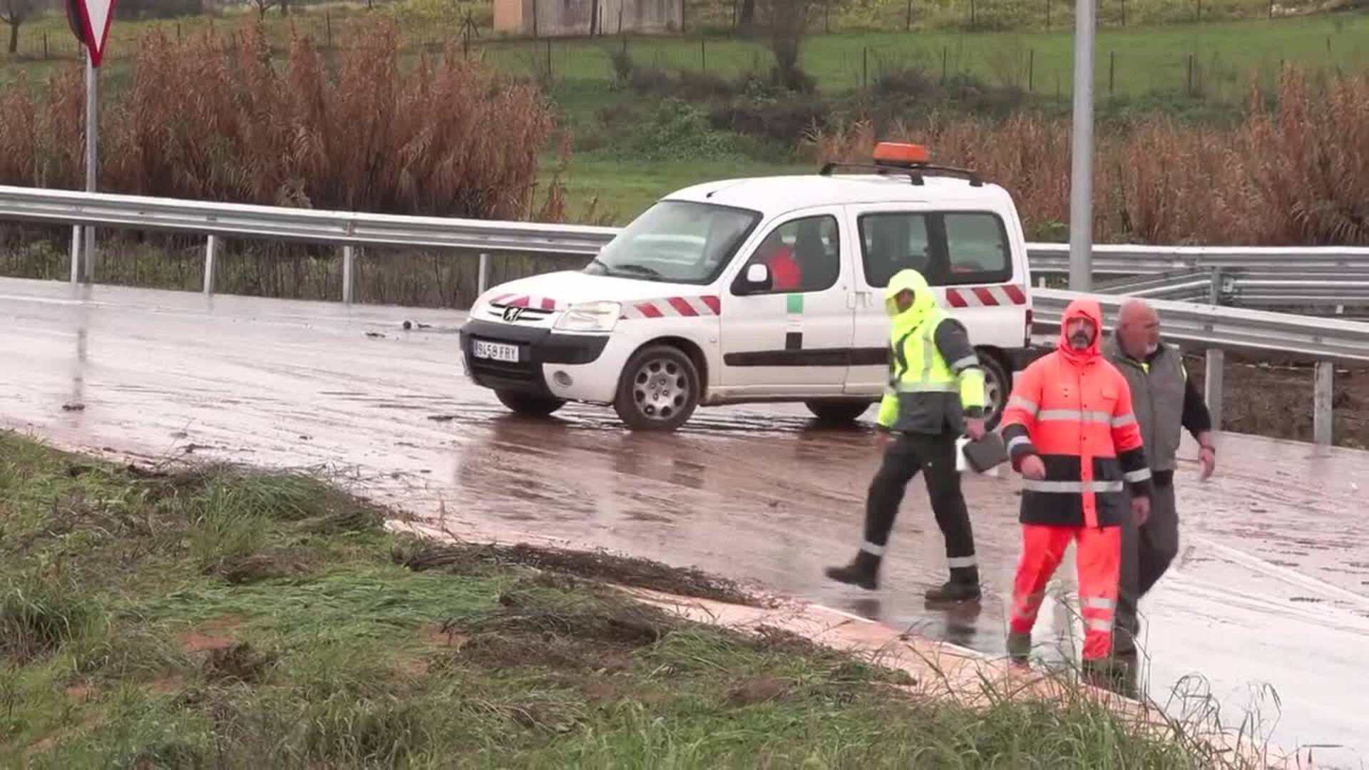 La borrasca 'Juan' llega a la península provocando inundaciones en Badajoz