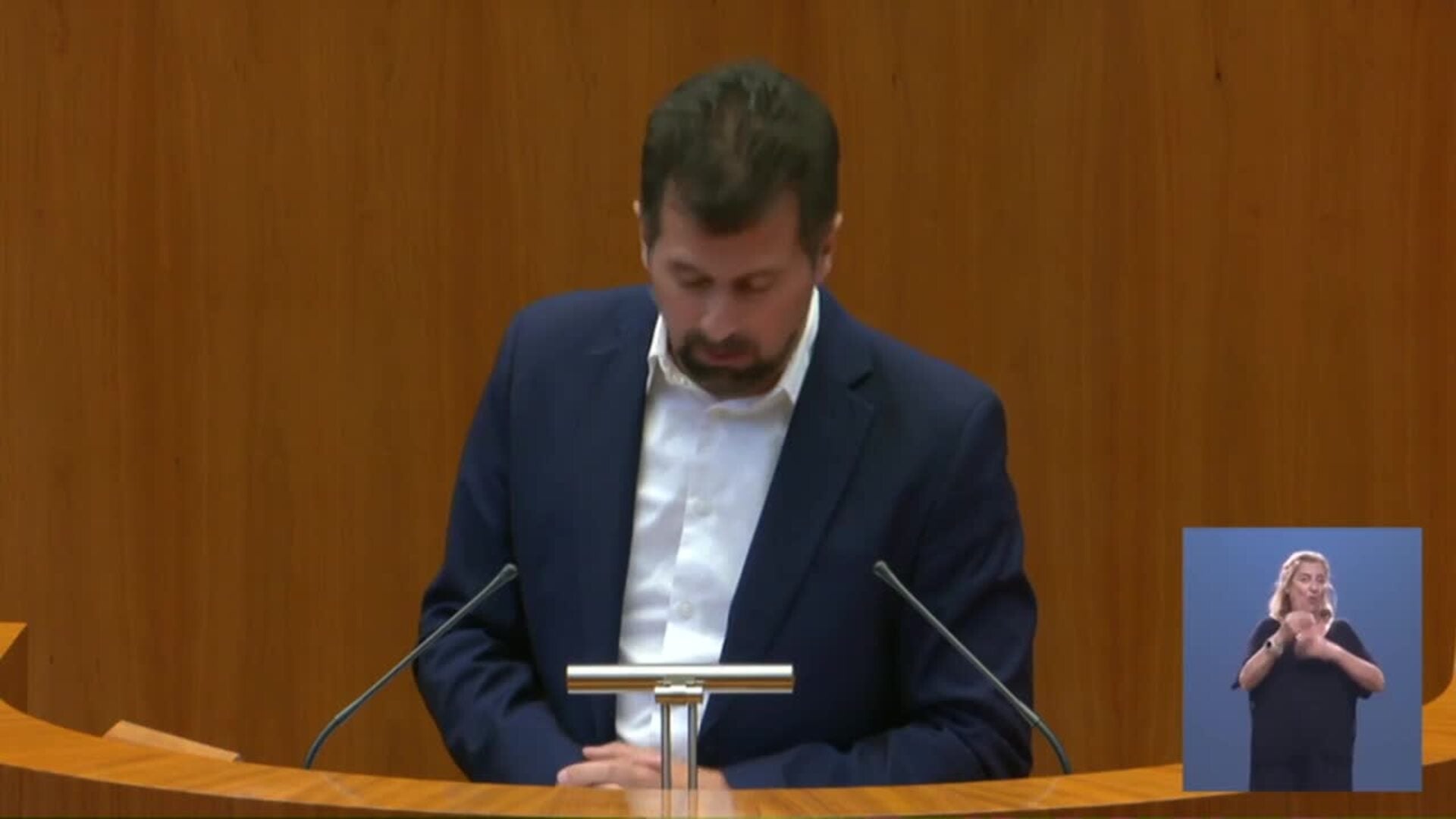 Tudanca cree que "la vuelta al NODO es estremecedora" y anuncia leyes LGTBI