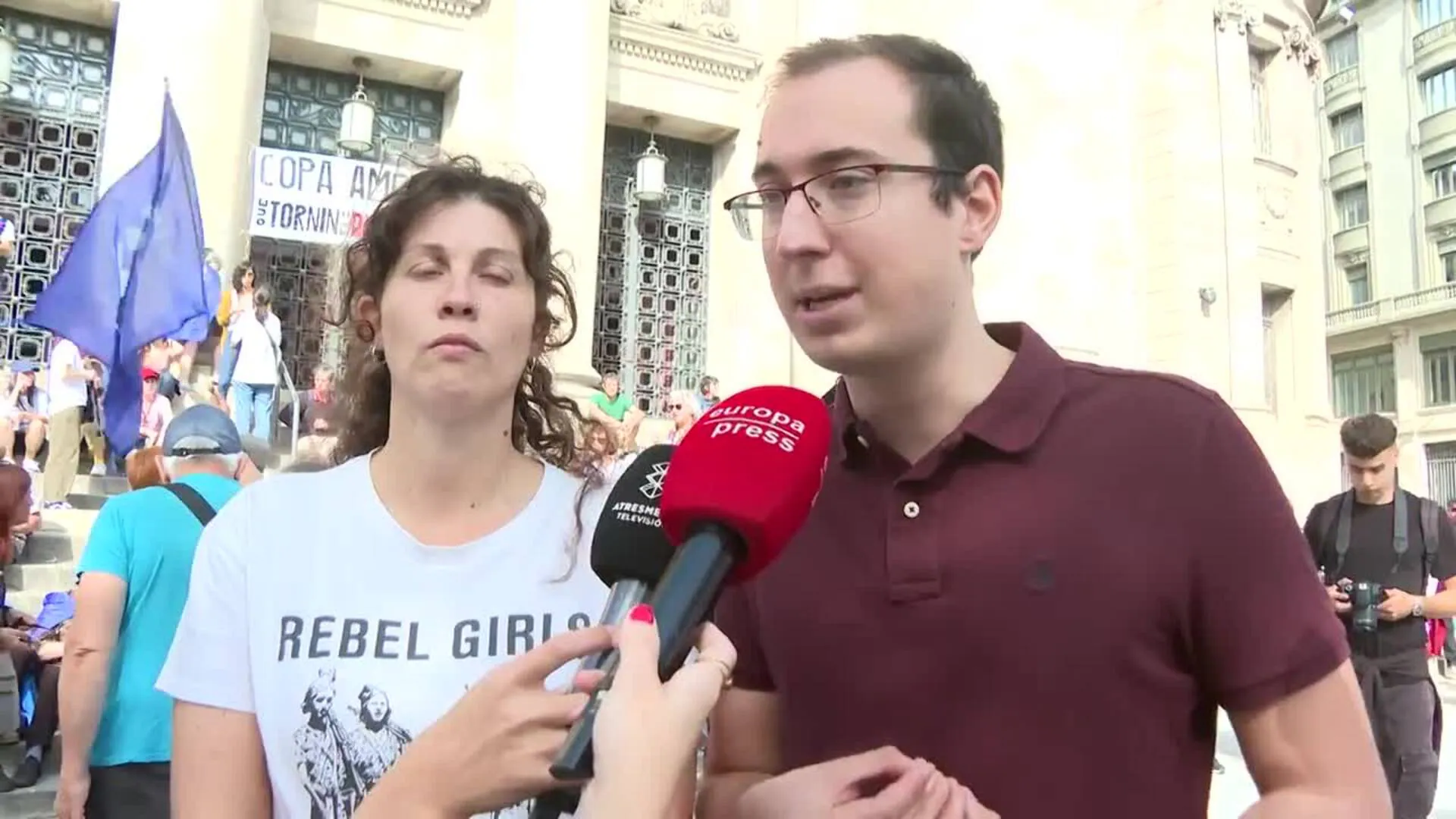 Unas 2000 Personas Se Manifiestan En Contra De La Copa América De Vela En Barcelona El Norte 9038