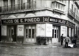 La tienda de muebles de la familia Pinedo