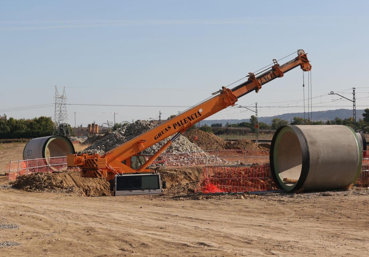 Obras del AVE en el Camino Viejo de Husillos.