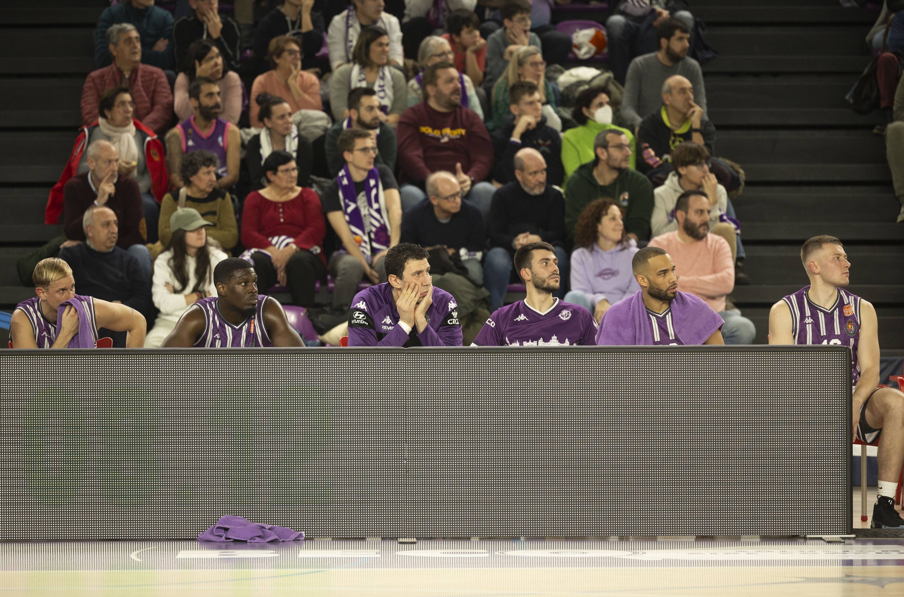 El RV Baloncesto se queda a segundos de la victoria ante Ourense