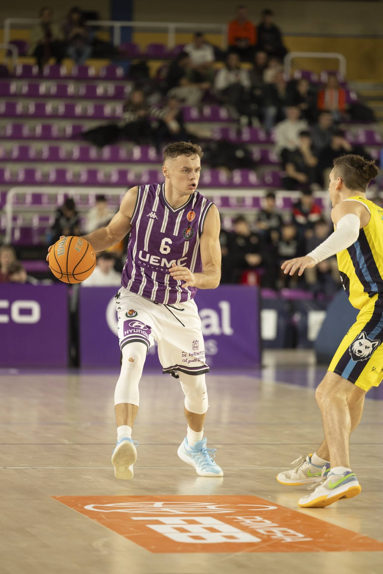 El RV Baloncesto se queda a segundos de la victoria ante Ourense